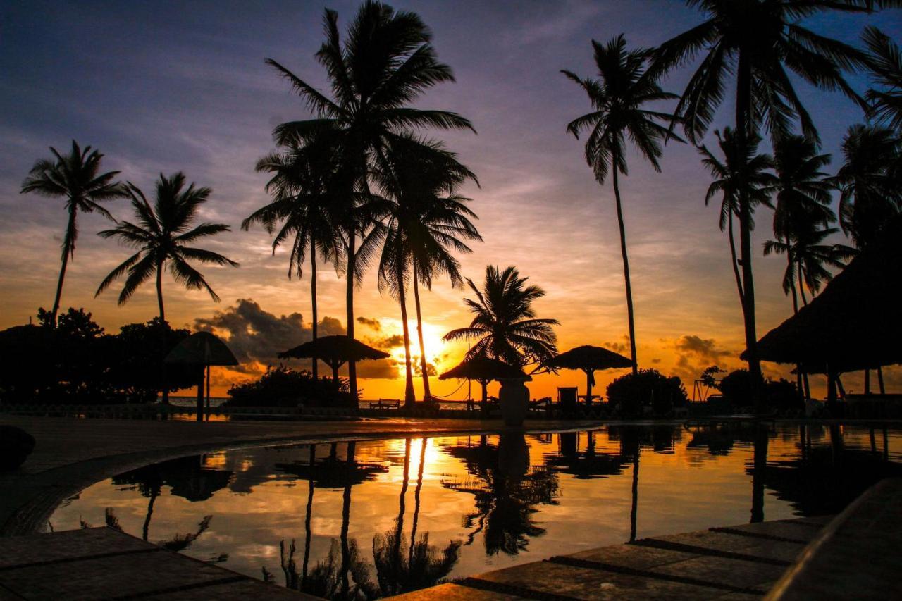 Five Palms Bwejuu Hotel Buitenkant foto