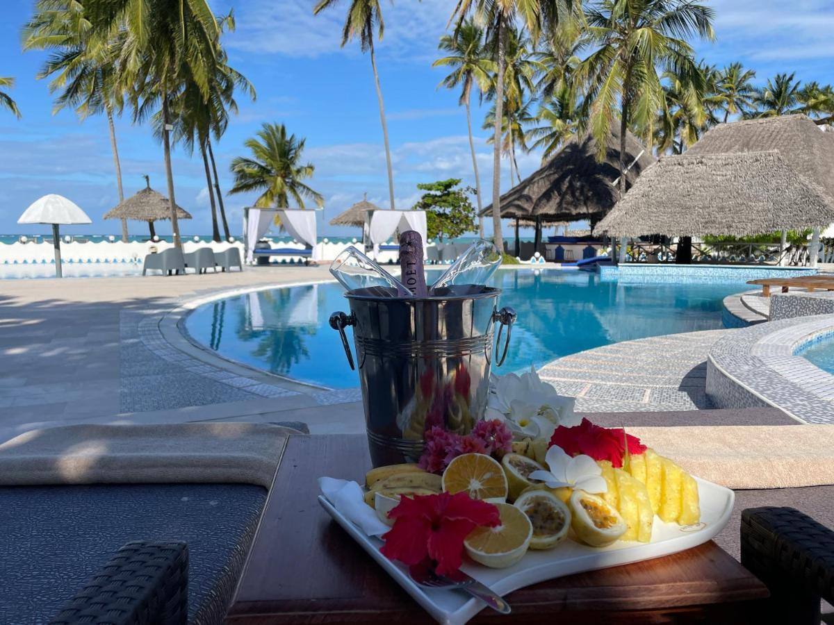 Five Palms Bwejuu Hotel Buitenkant foto