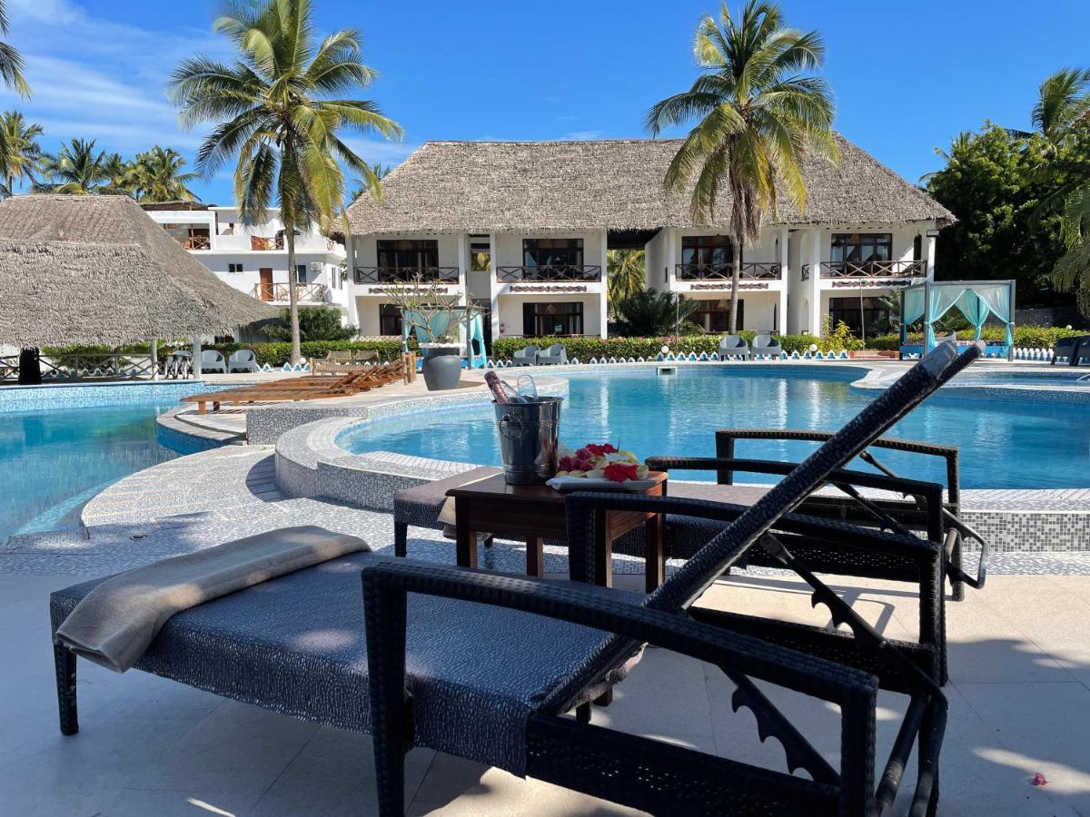 Five Palms Bwejuu Hotel Buitenkant foto
