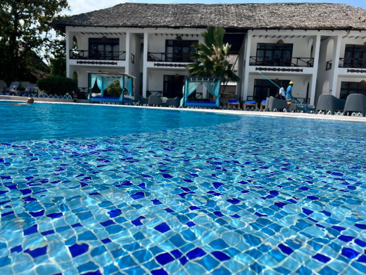 Five Palms Bwejuu Hotel Buitenkant foto